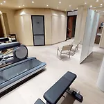 Mom'art Hotel