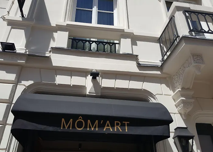 Mom'art Hotel Paris